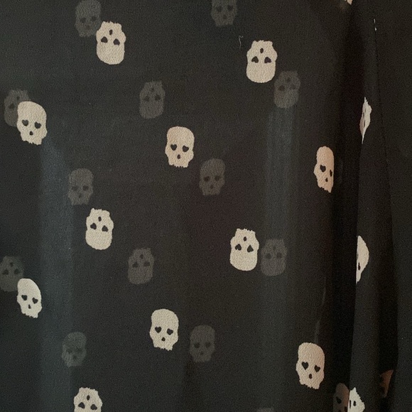 Skull Print Chiffon Button Down Shirt - Picture 3 of 4